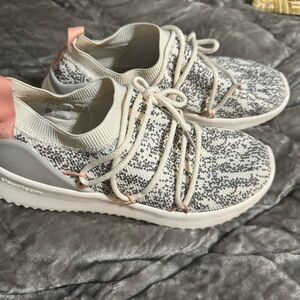 Adidas Cloudfoam Beige Gray Print Shoes